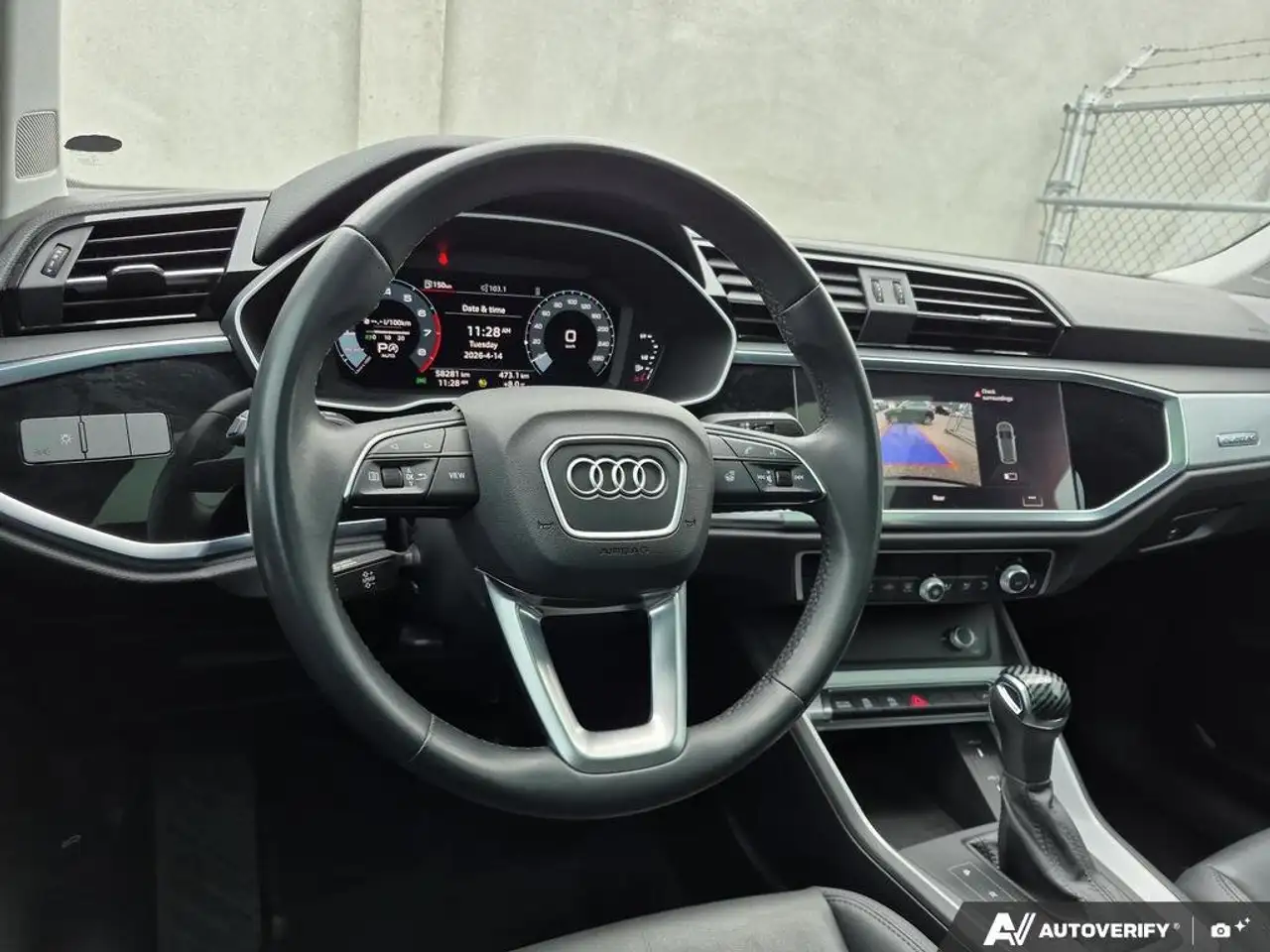 Audi Q3 снимка Audi Q3