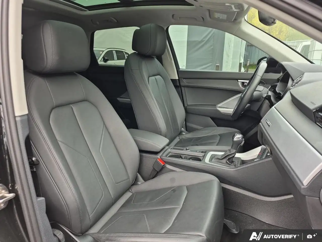 Audi Q3 снимка Audi Q3