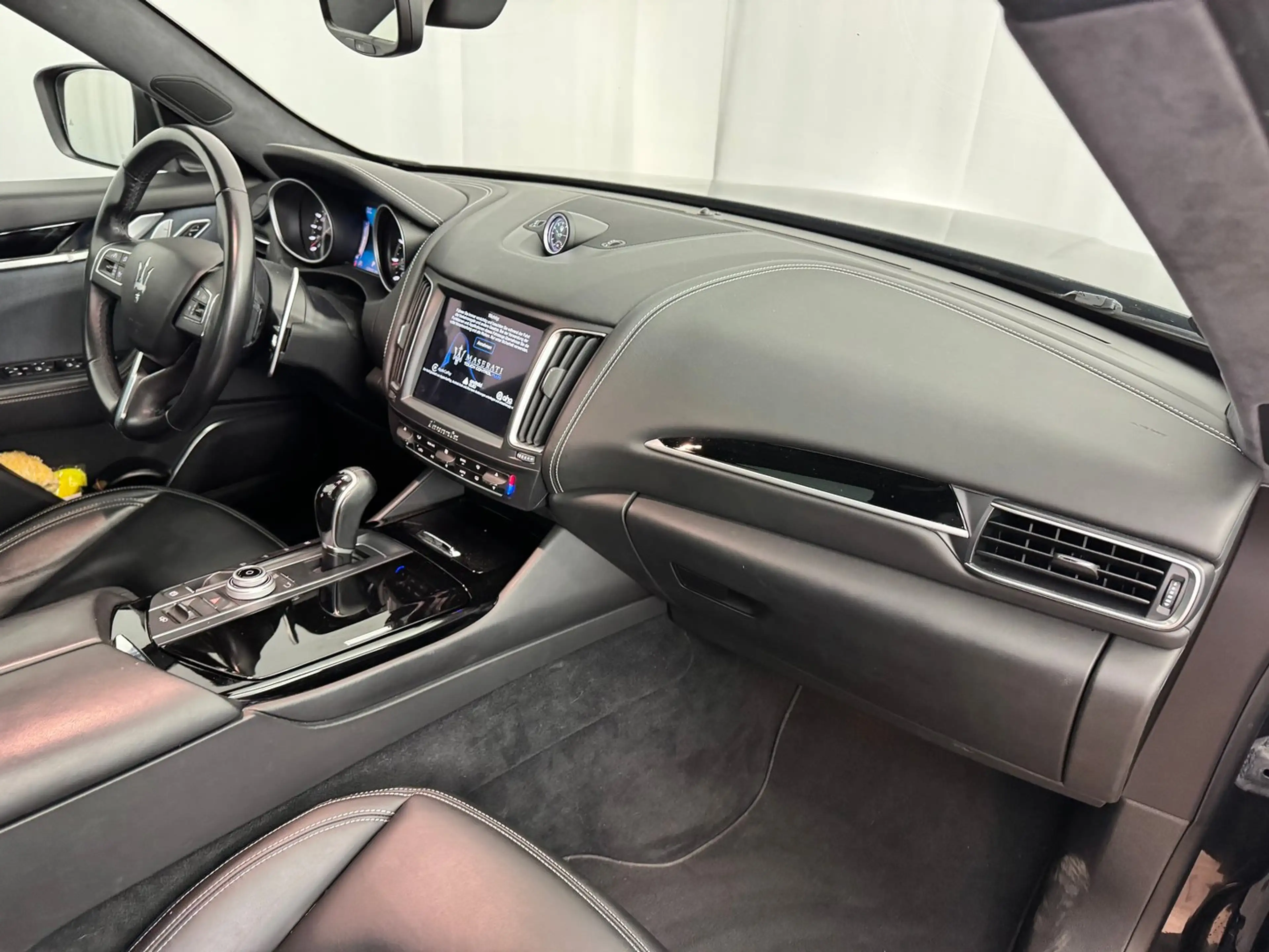 Maserati Levante S — photo 9