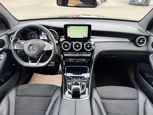Mercedes-Benz 250 view 9