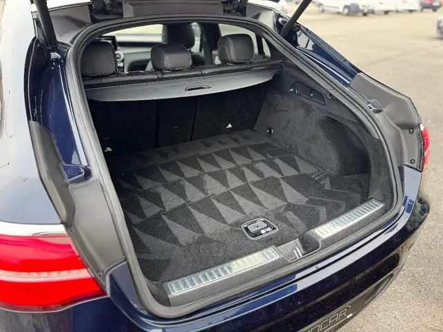 Mercedes-Benz 250 view 26