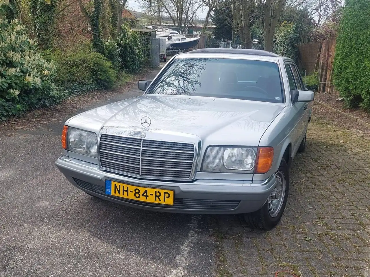 Mercedes-Benz 380 SEL, foto 1