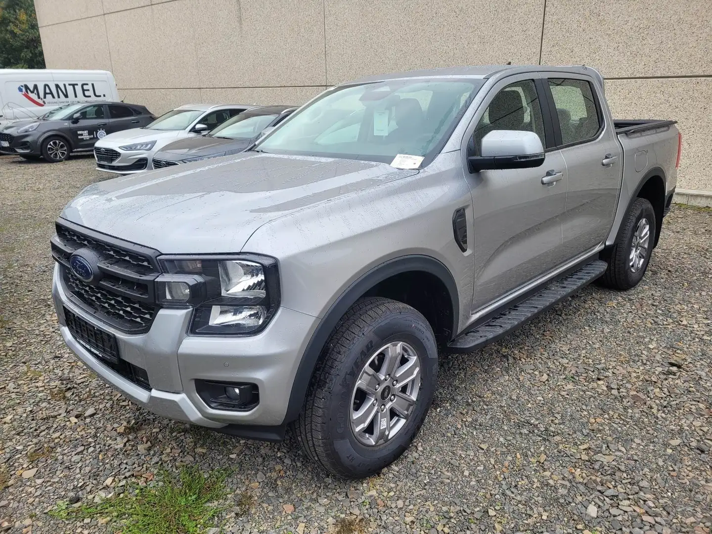 Ford Ranger XLT Doppelkabine 170PS Automatik Argent - 2