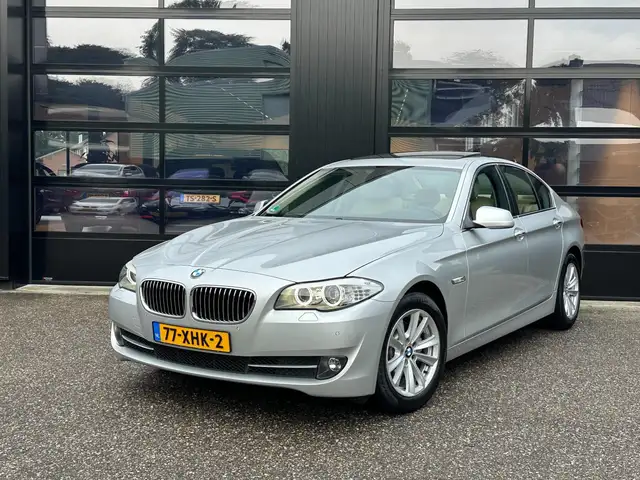 BMW 520 5-serie 520i High Executive Xenon Navi Schuifdak L