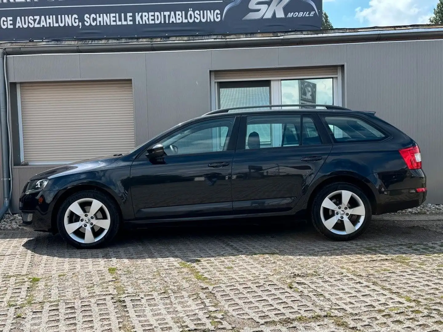 Skoda Octavia Combi Style AHK*BI-XENON*KLIMA*SitzHZ* Noir - 2