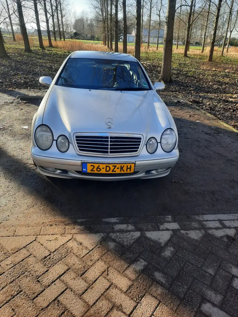 Mercedes-Benz CLK - 1