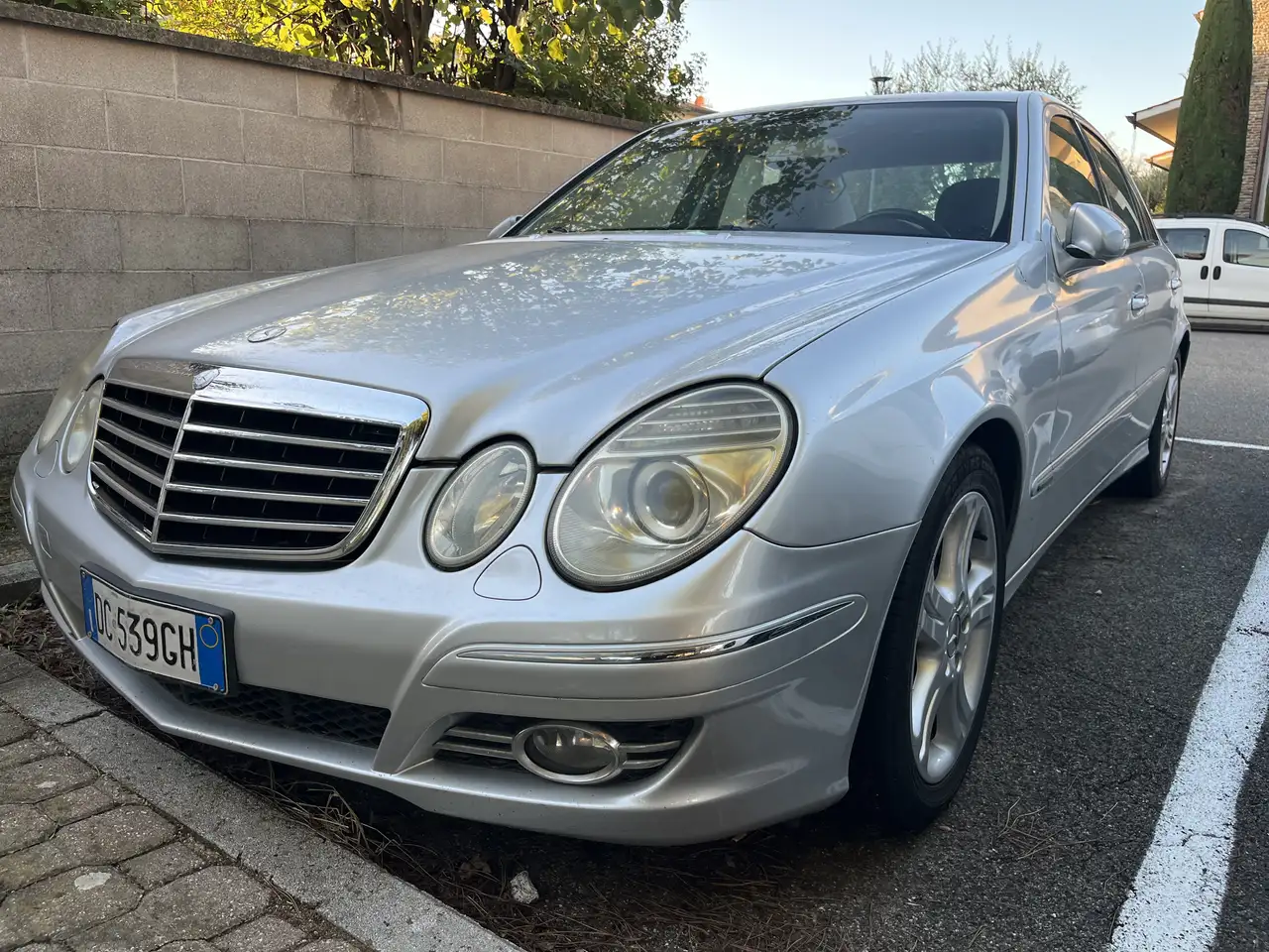 Mercedes-Benz E 320