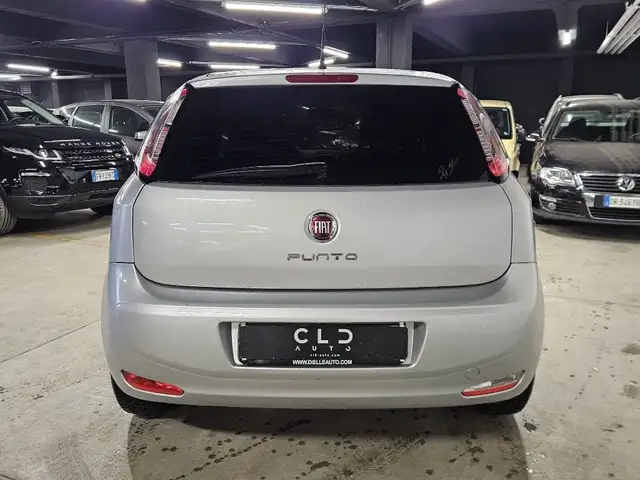 Fiat Punto view 5