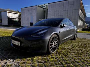 Long Range AWD 75kWh