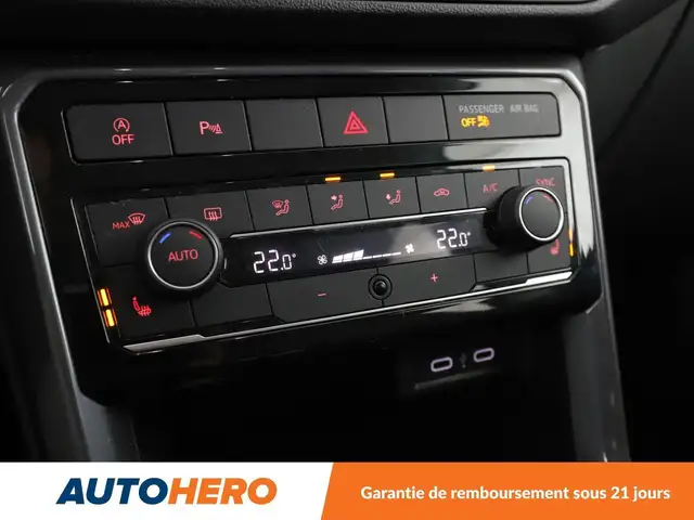 Volkswagen T-Cross view 25