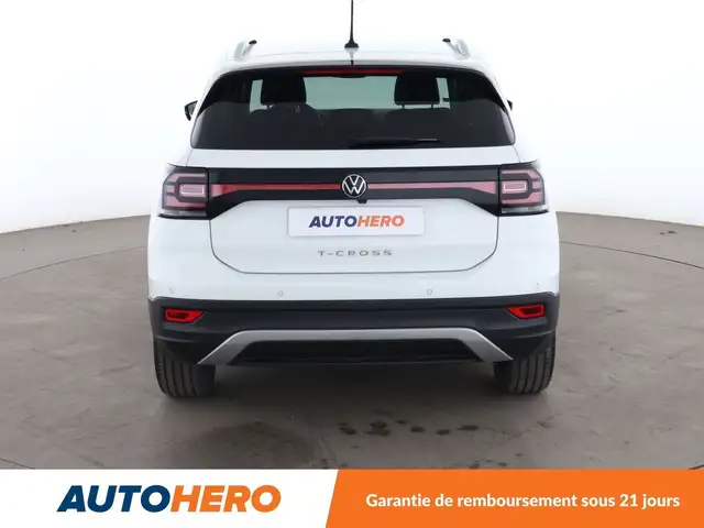 Volkswagen T-Cross view 5