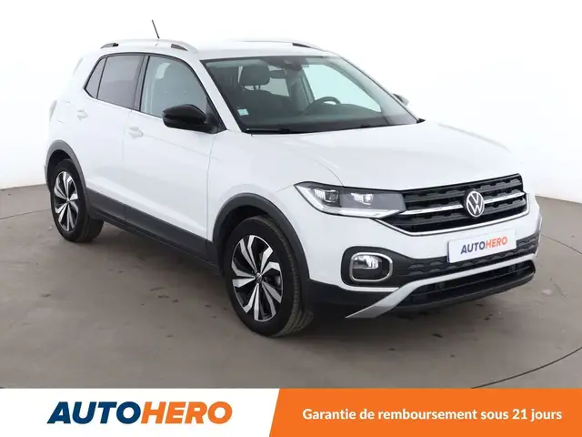 Volkswagen T-Cross view 8