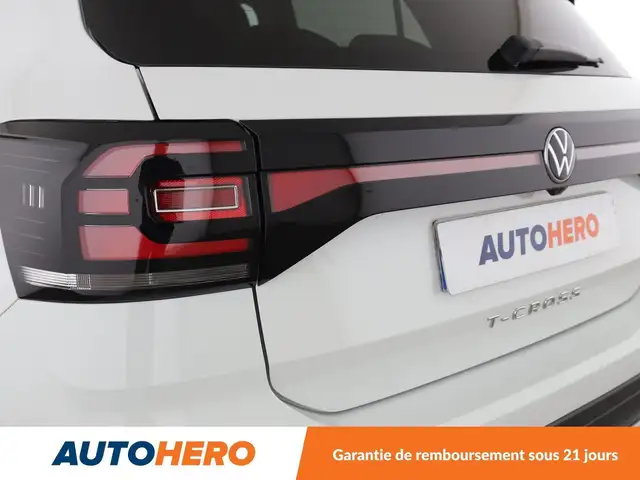 Volkswagen T-Cross view 30