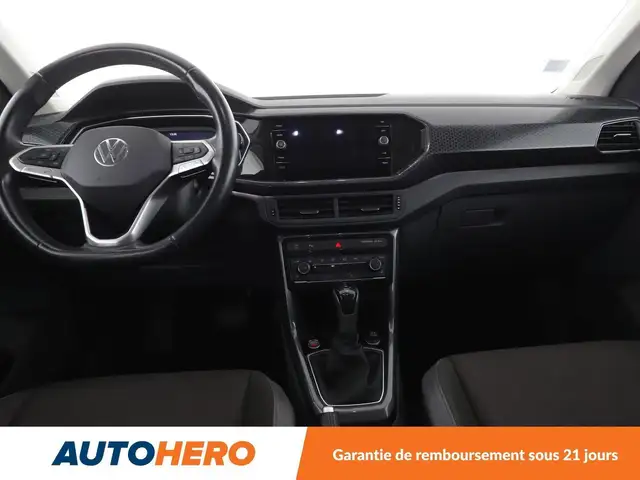 Volkswagen T-Cross view 12