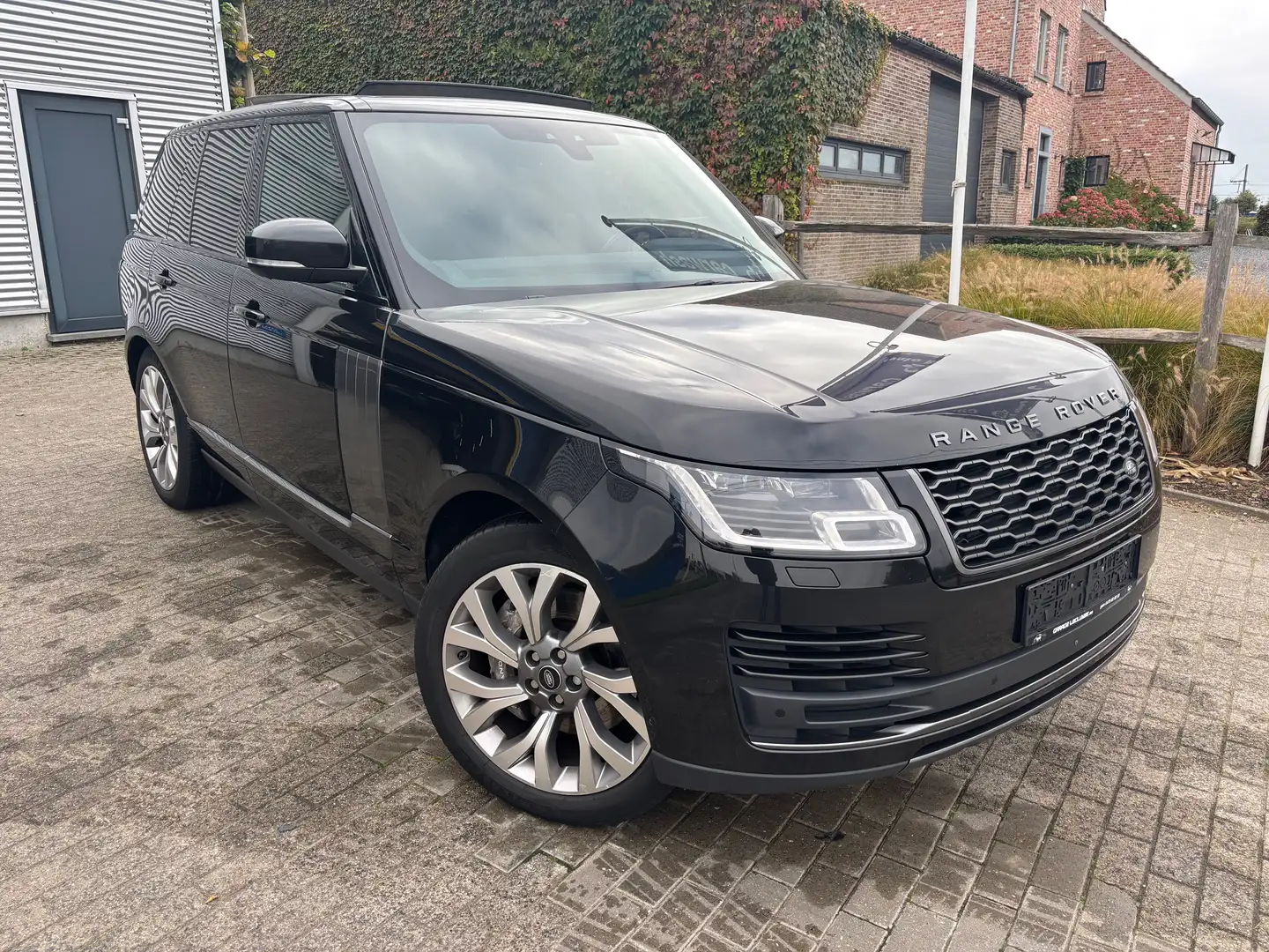 Land Rover Range Rover Range Rover 3.0 SDV6 Vogue *MERIDIAN*360 CAMERA* Noir - 1