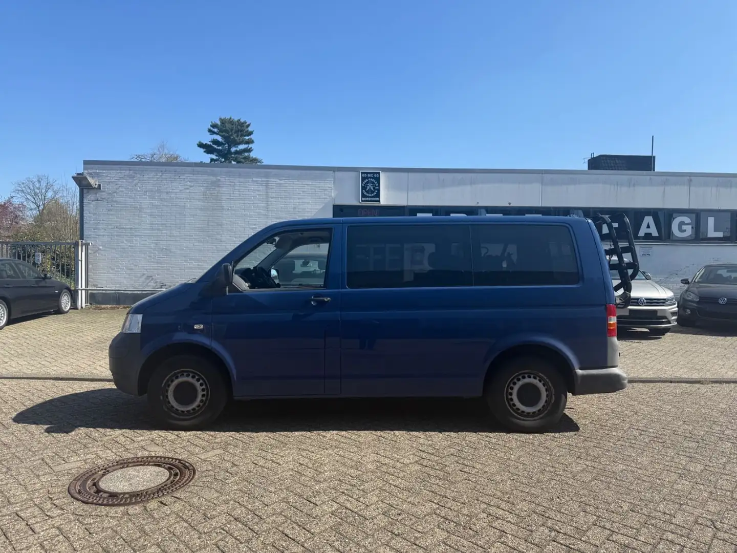 Volkswagen T5 Transporter T5 9SITZER*Wohnmobile UMBAU*KLIMA*** Kék - 2