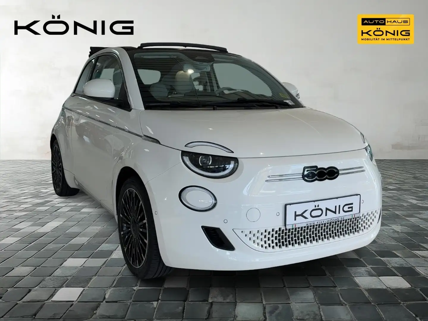 Fiat 500e Elektro Cabrio *CCS* By Bocelli Weiß - 2