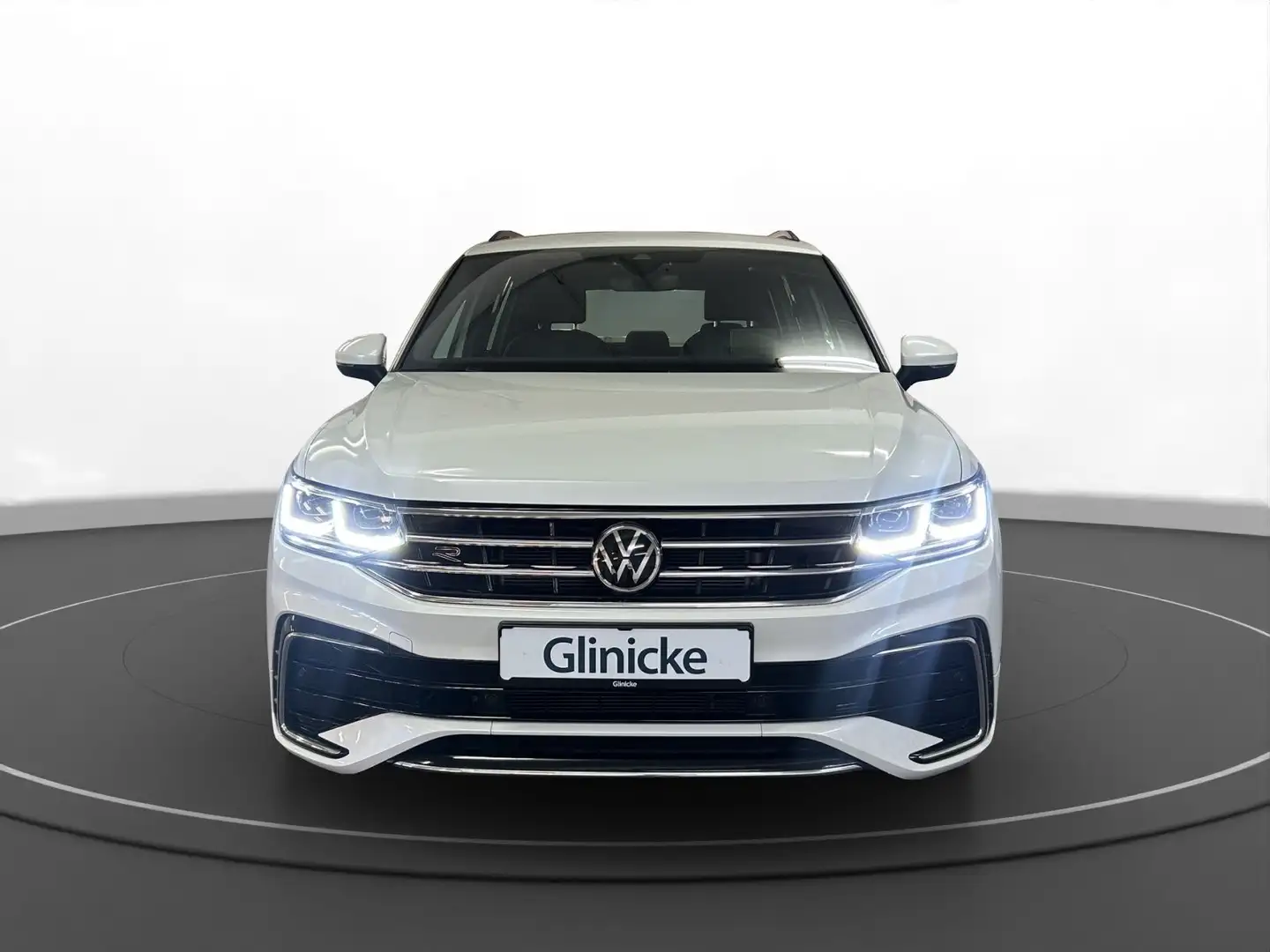 Volkswagen Tiguan 1.5 TSI R-Line Matrix Navi LM 19" RFK+PDC Weiß - 2