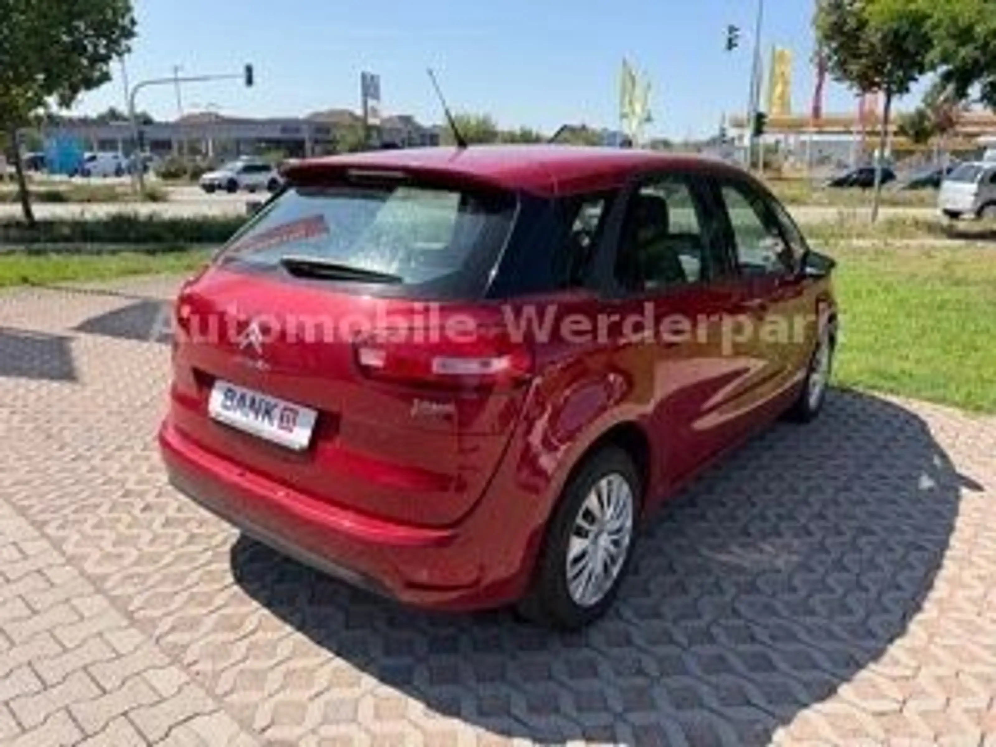 Citroen C4 Picasso /Spacetourer Attraction — photo 7