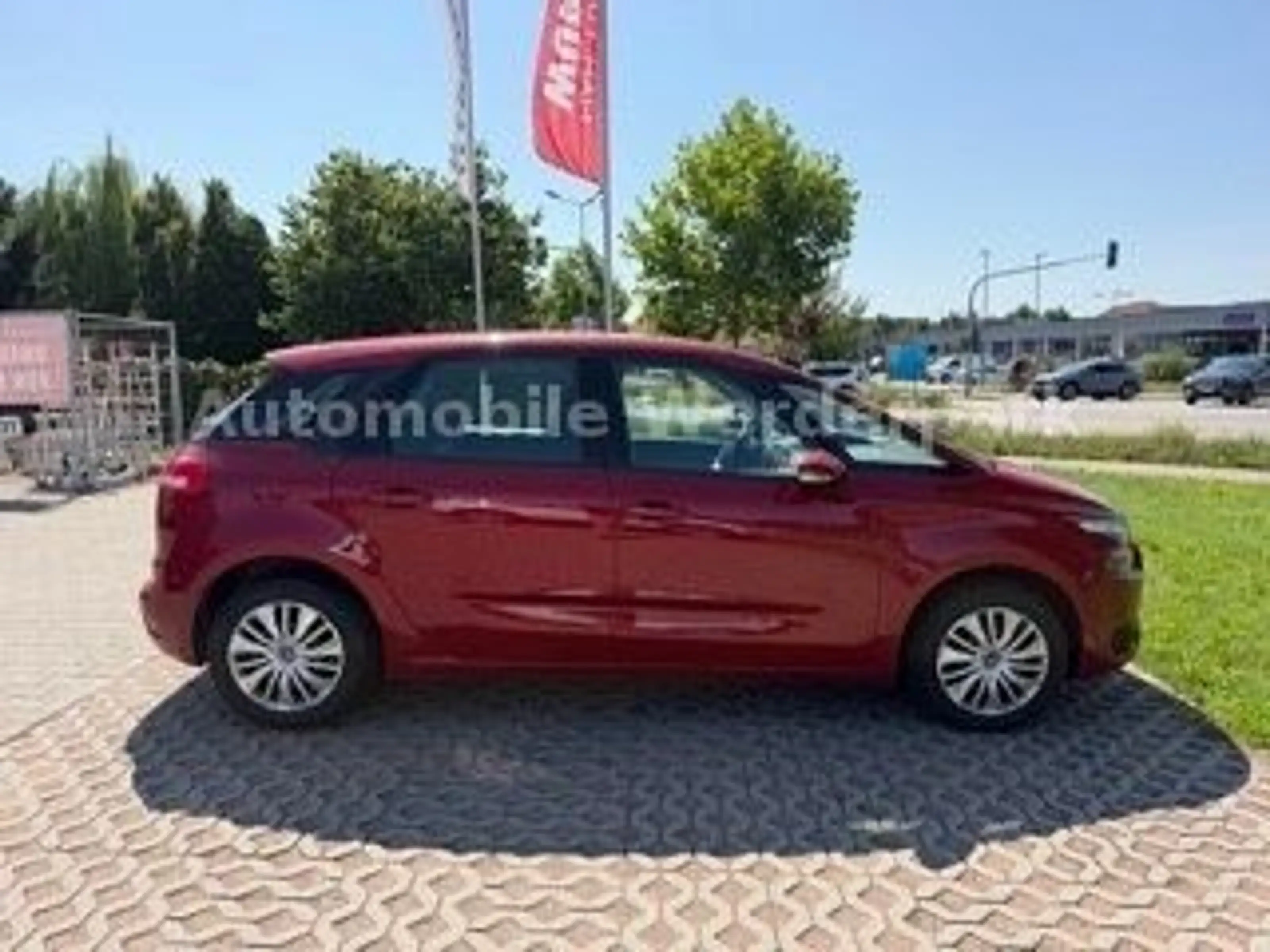 Citroen C4 Picasso /Spacetourer Attraction — photo 9