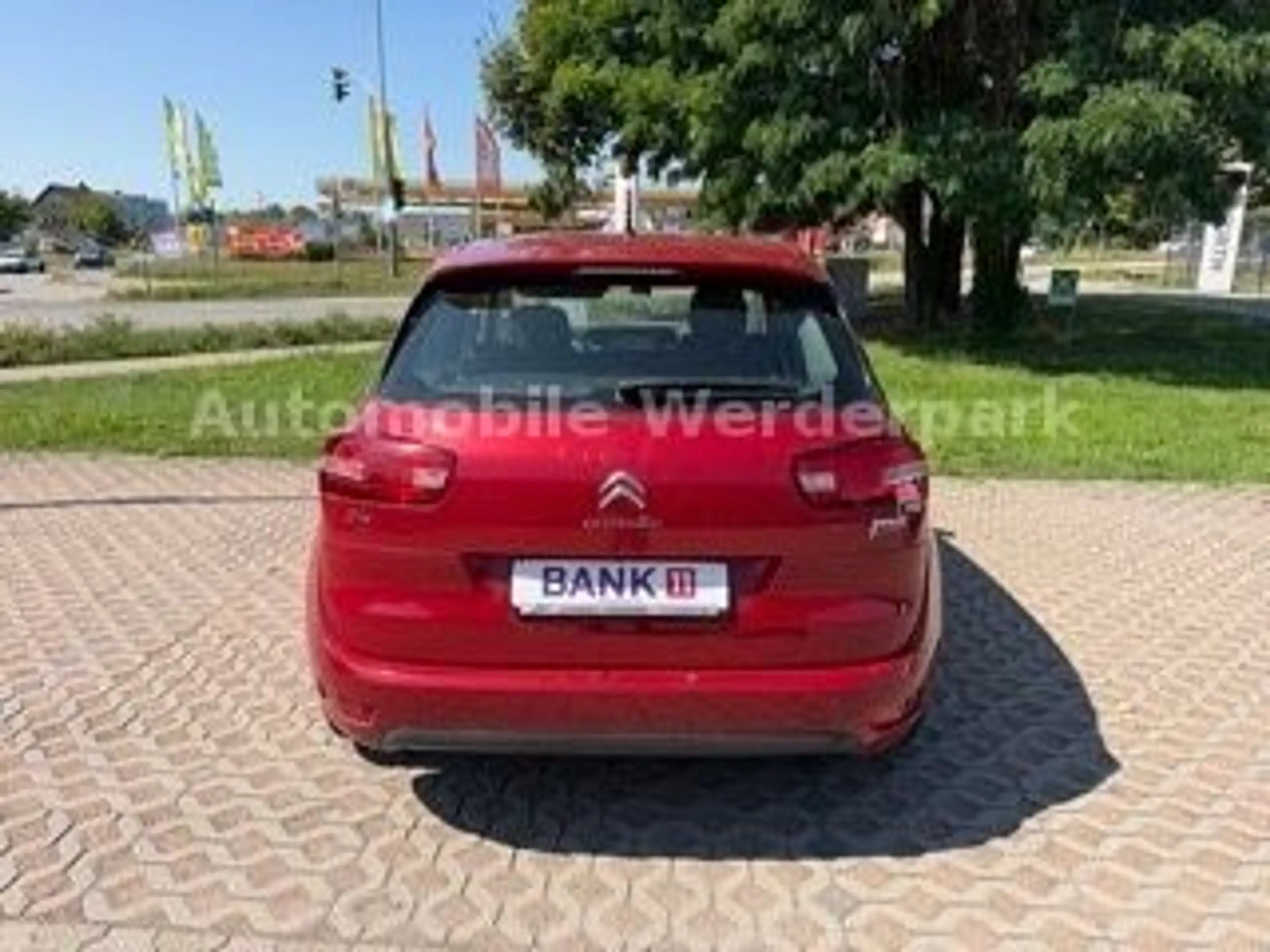 Citroen C4 Picasso /Spacetourer Attraction — photo 3