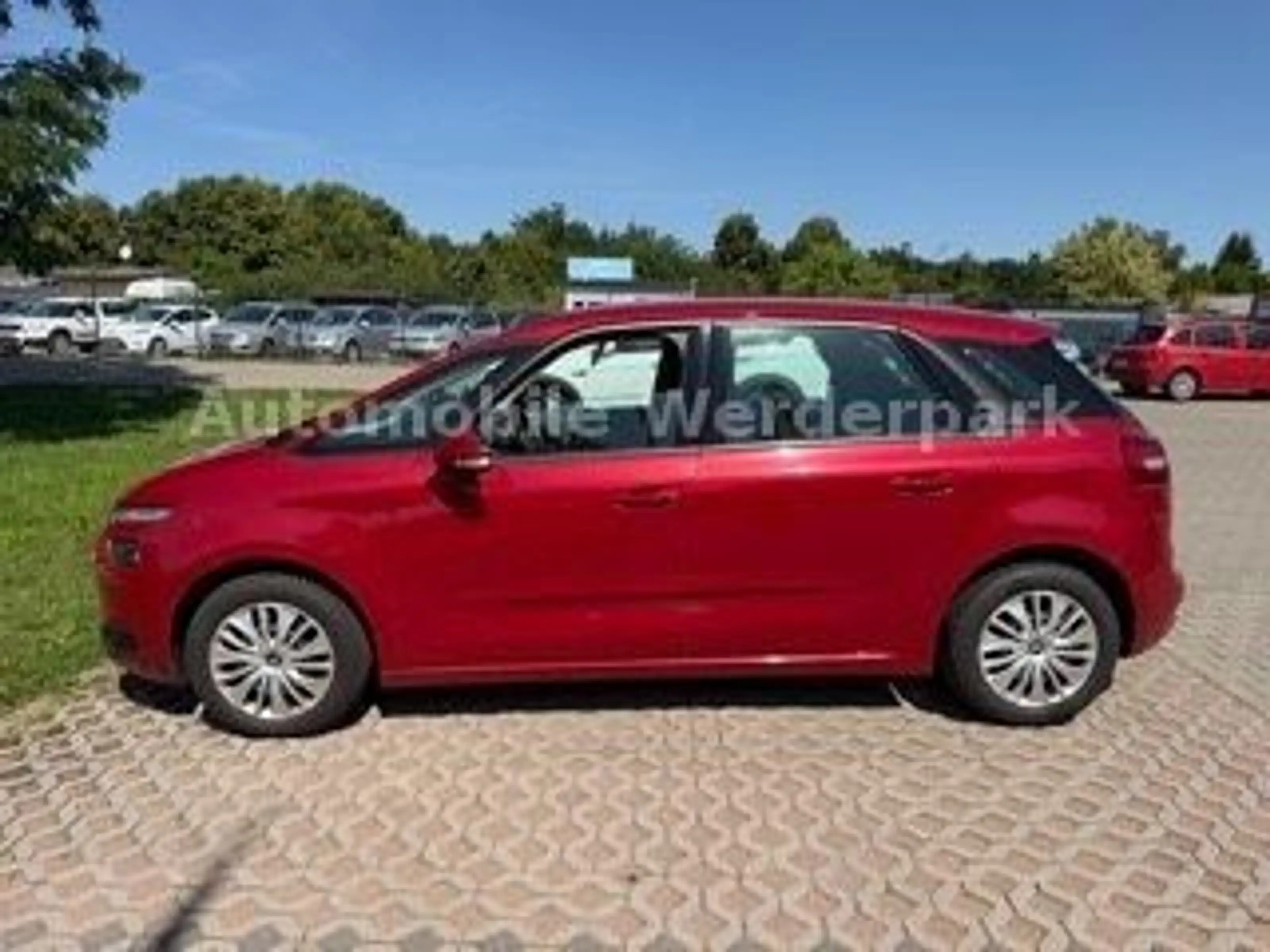 Citroen C4 Picasso /Spacetourer Attraction — photo 8