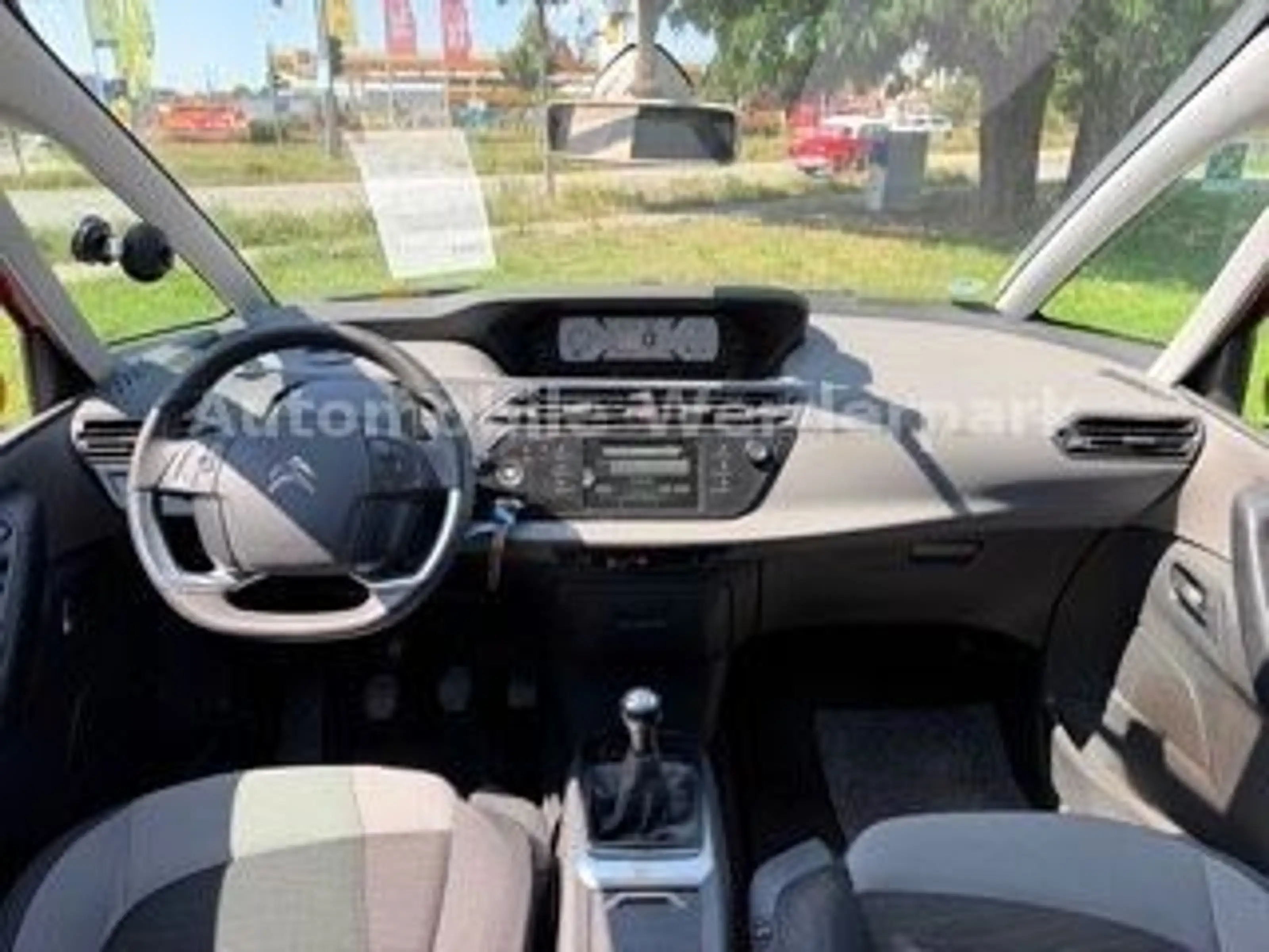 Citroen C4 Picasso /Spacetourer Attraction — photo 14