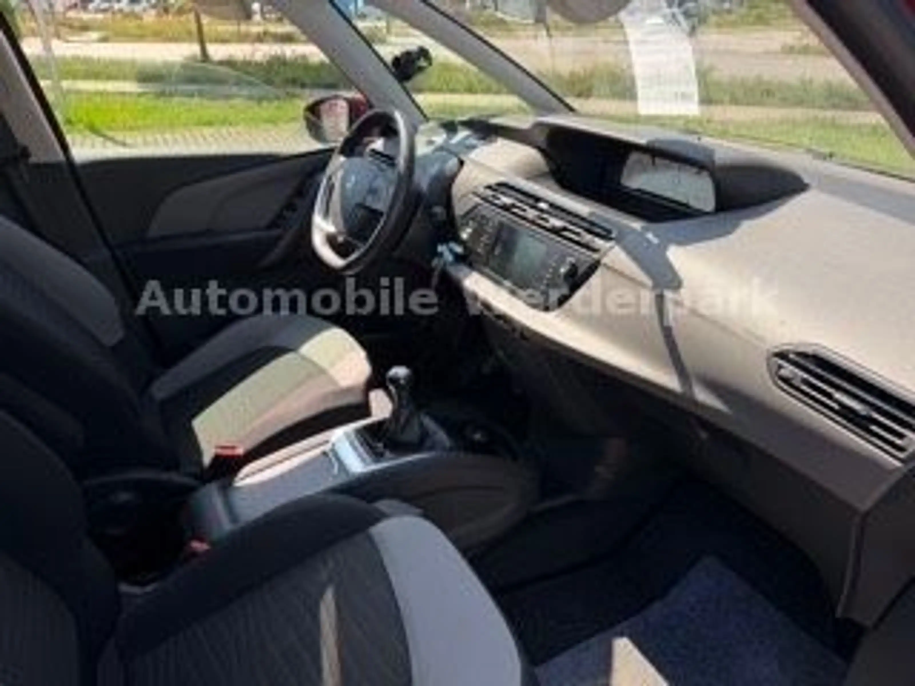 Citroen C4 Picasso /Spacetourer Attraction — photo 10