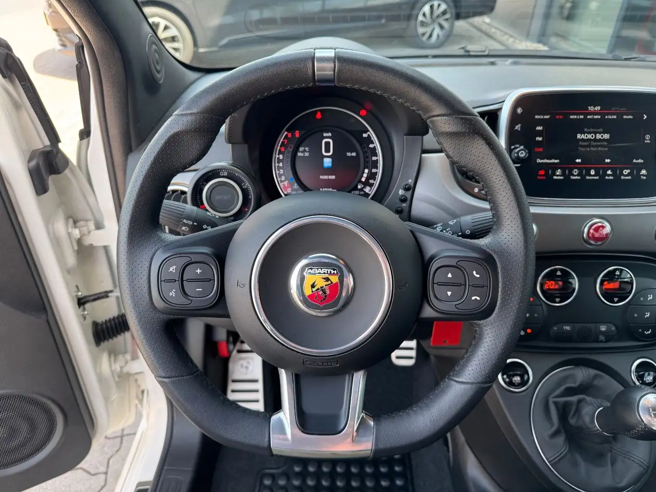 Abarth 595 2021 — фото 11