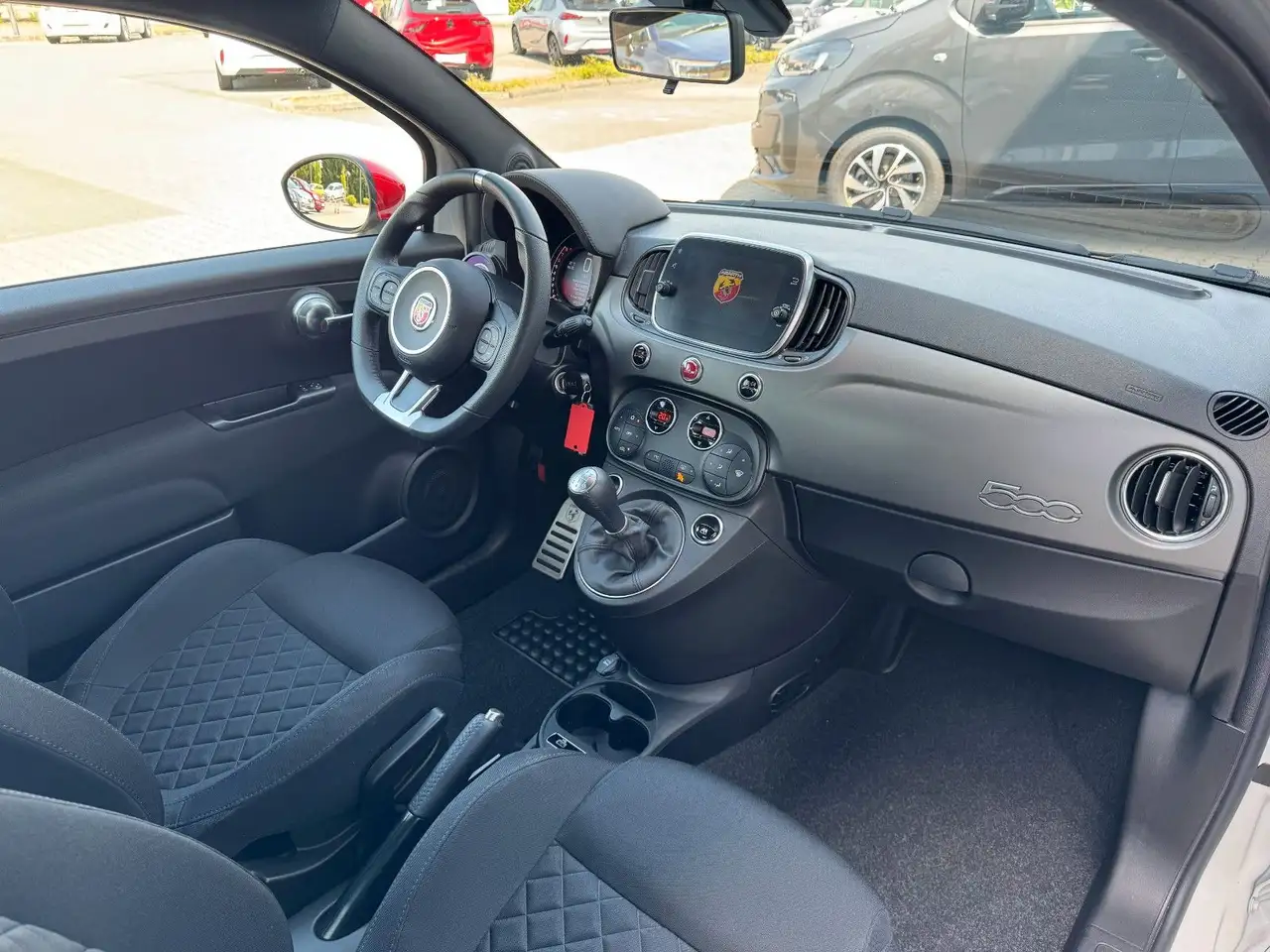 Abarth 595 2021 — фото 10
