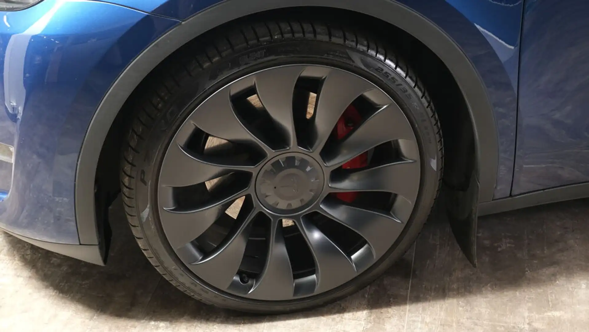 Tesla Model Y Performance AWD mit Enhanced Autopilot Blau - 2