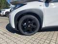 Toyota Aygo X X Play Schalter . Black & White - Edition Biały - thumbnail 2