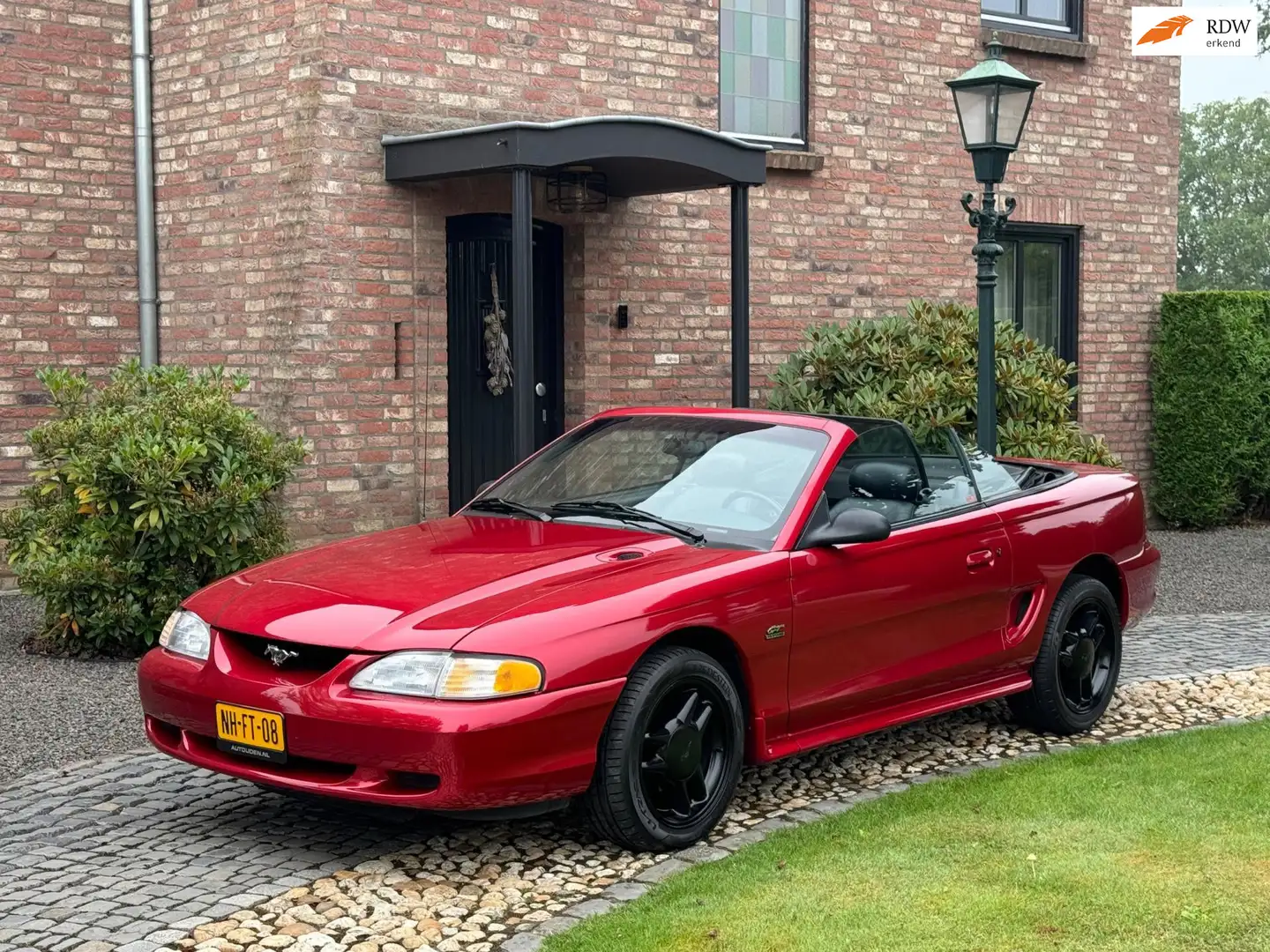 Ford Mustang USA GT 5.0 V8 Convertible Airco Mooi!! Rosso - 1