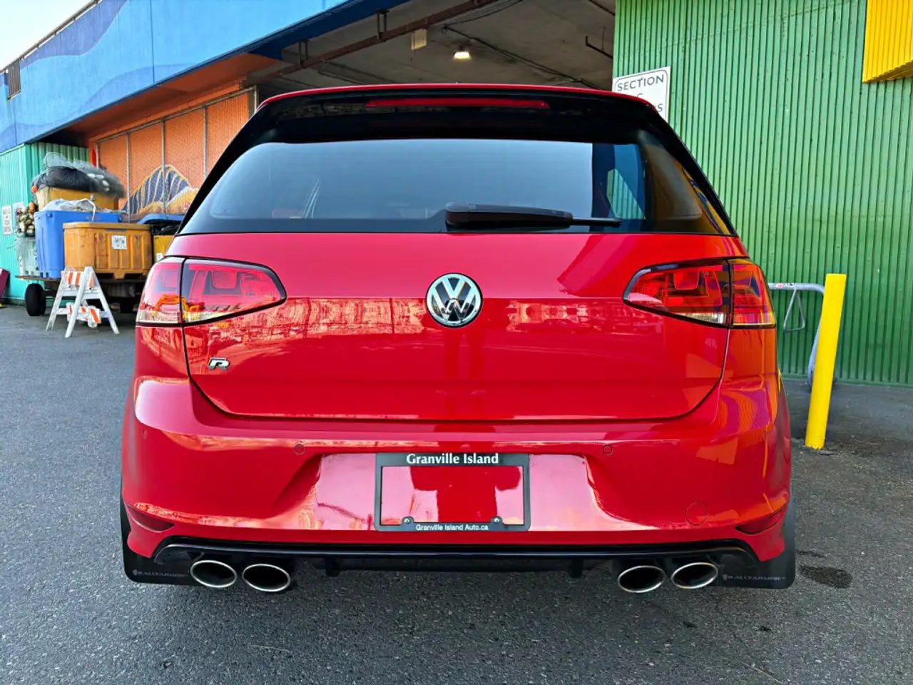 Volkswagen Golf R снимка Volkswagen Golf R