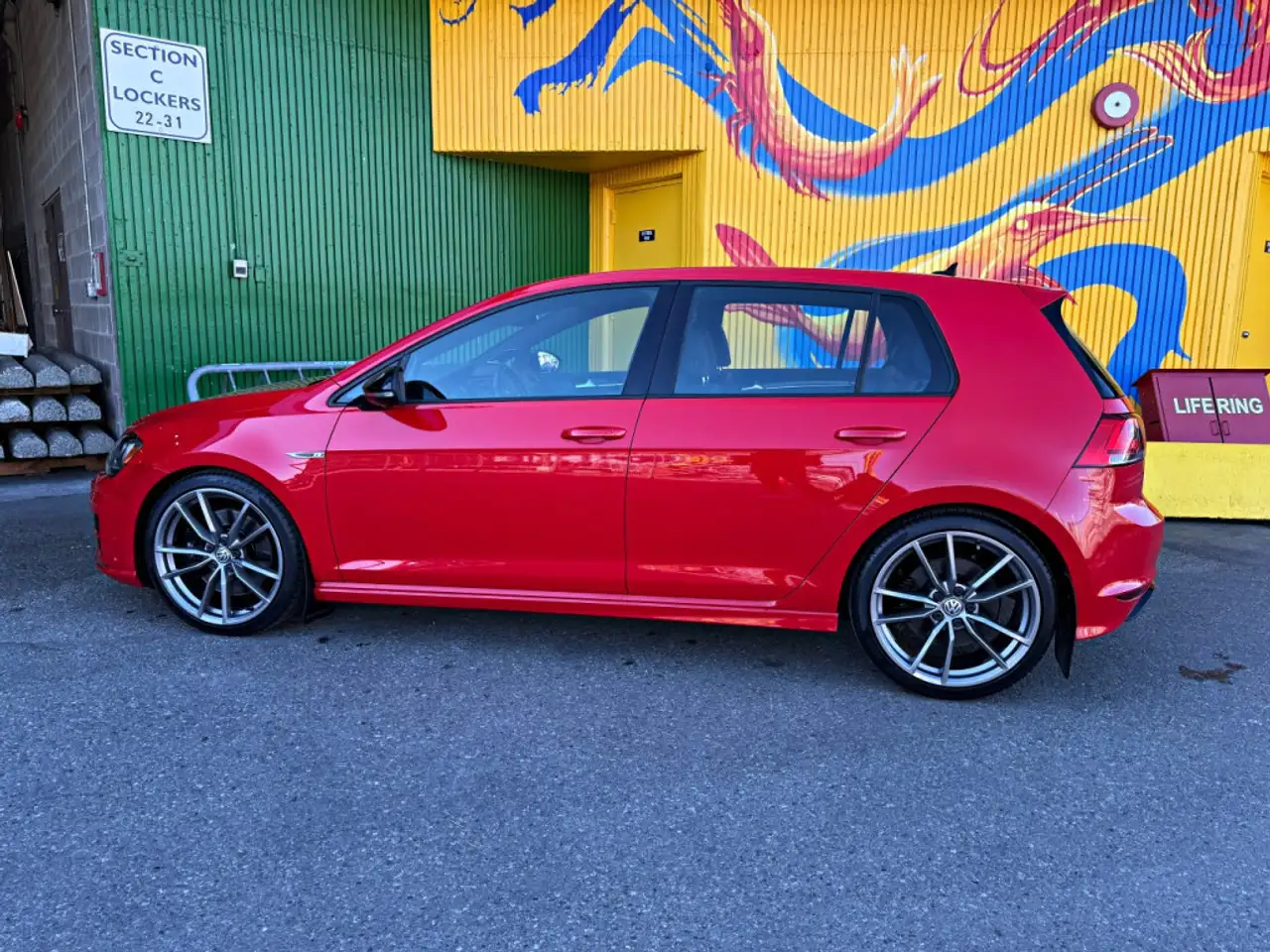 Volkswagen Golf R снимка Volkswagen Golf R