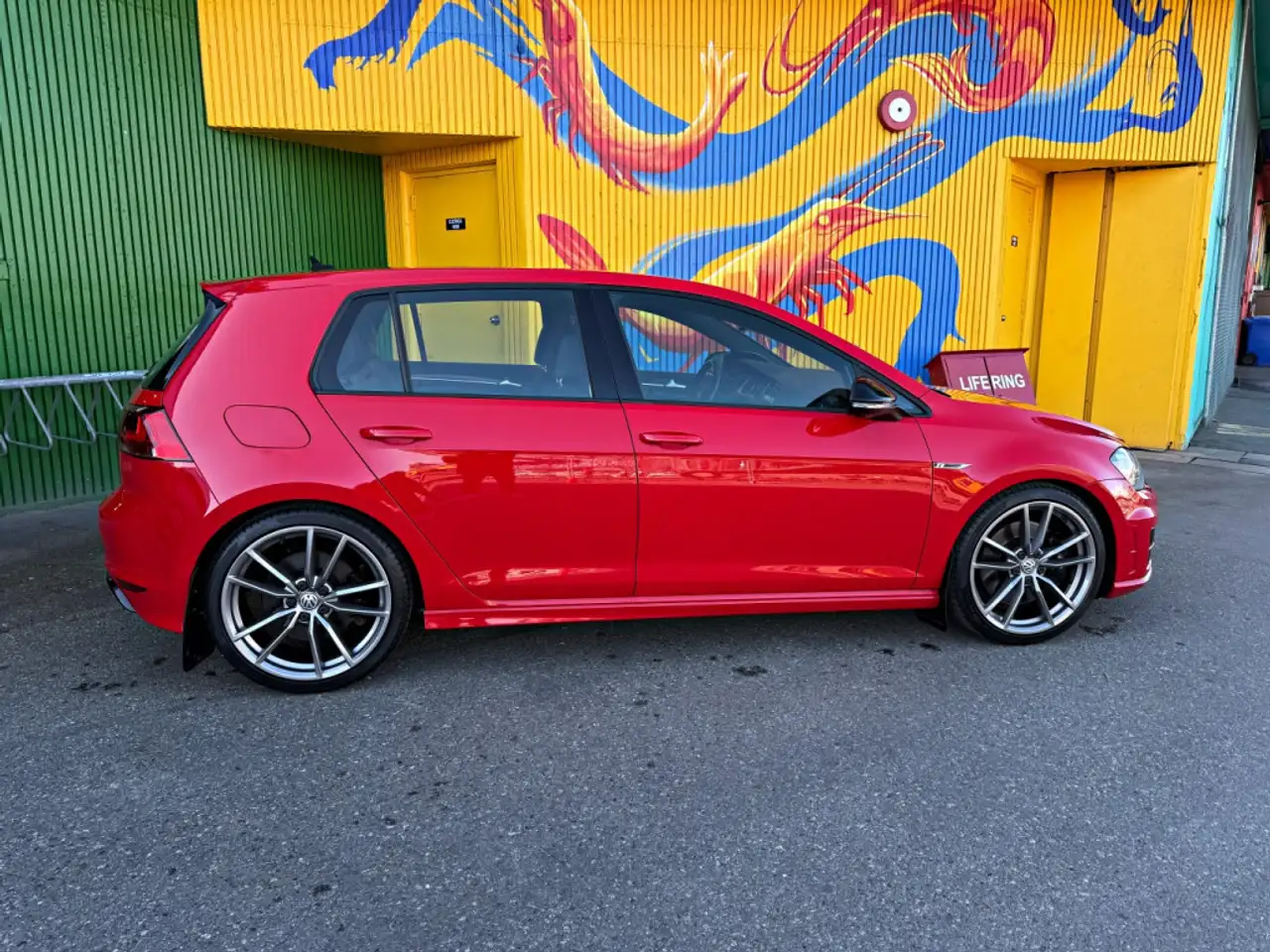 Volkswagen Golf R снимка Volkswagen Golf R