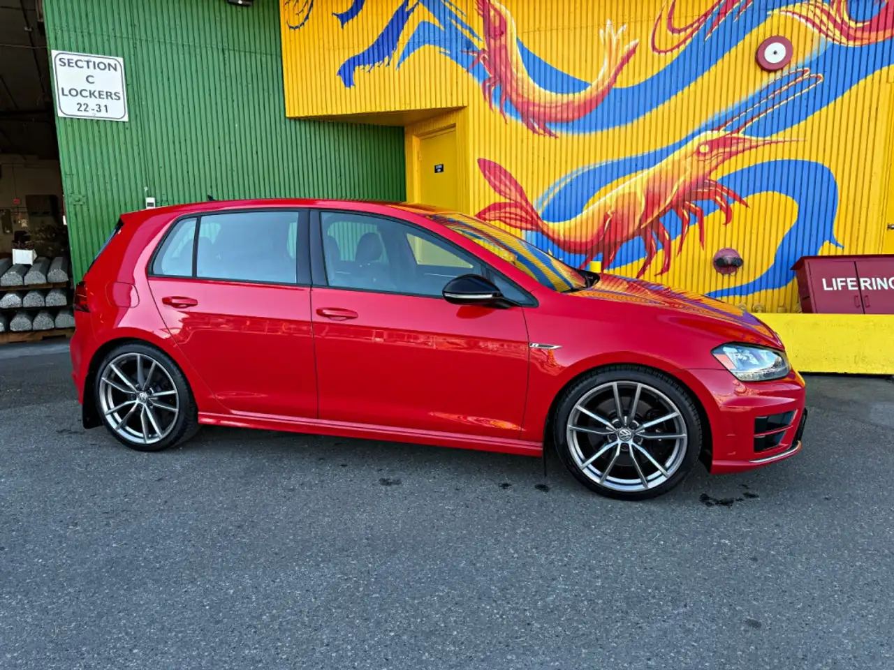 Volkswagen Golf R снимка Volkswagen Golf R