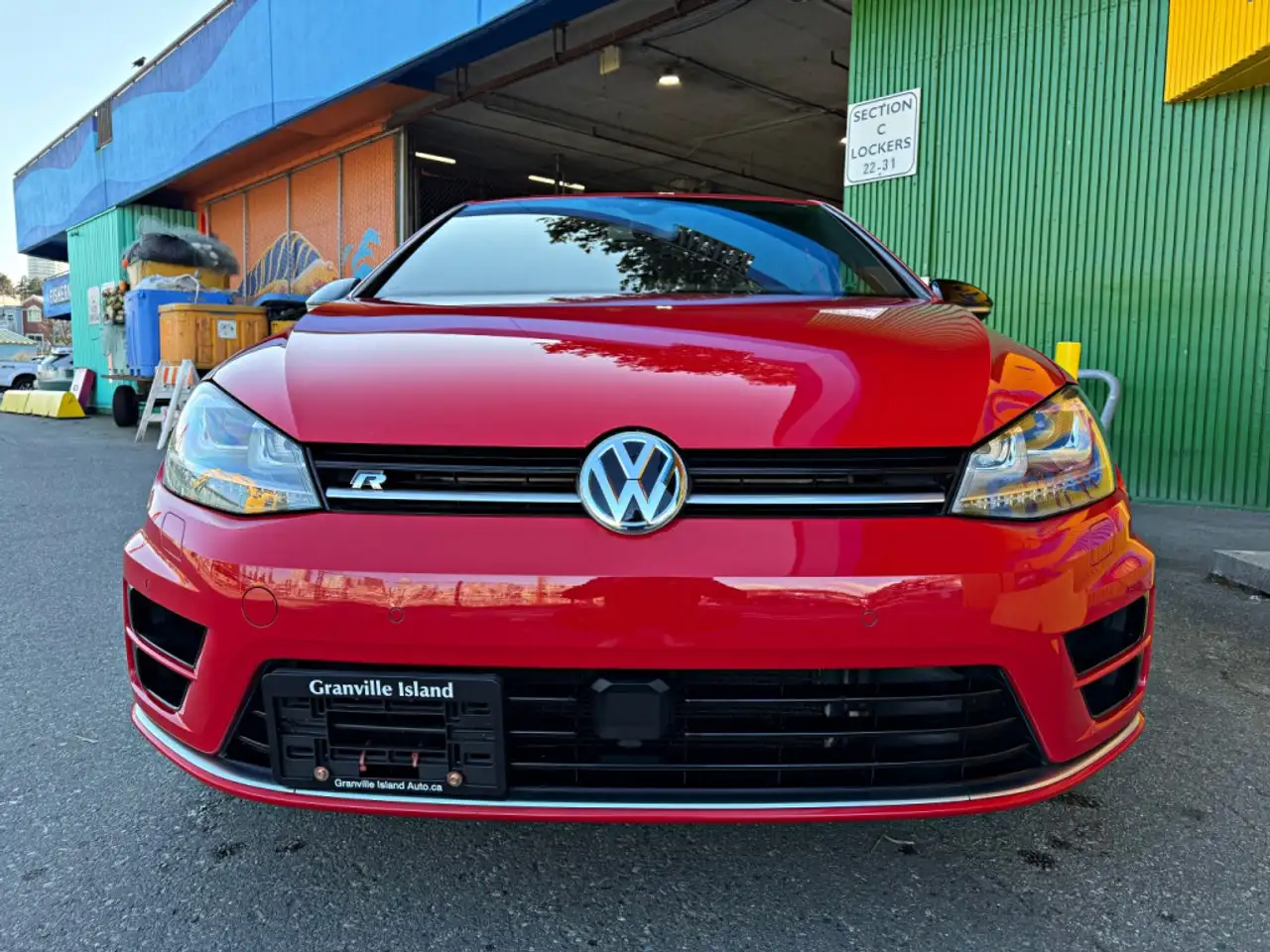 Volkswagen Golf R снимка Volkswagen Golf R