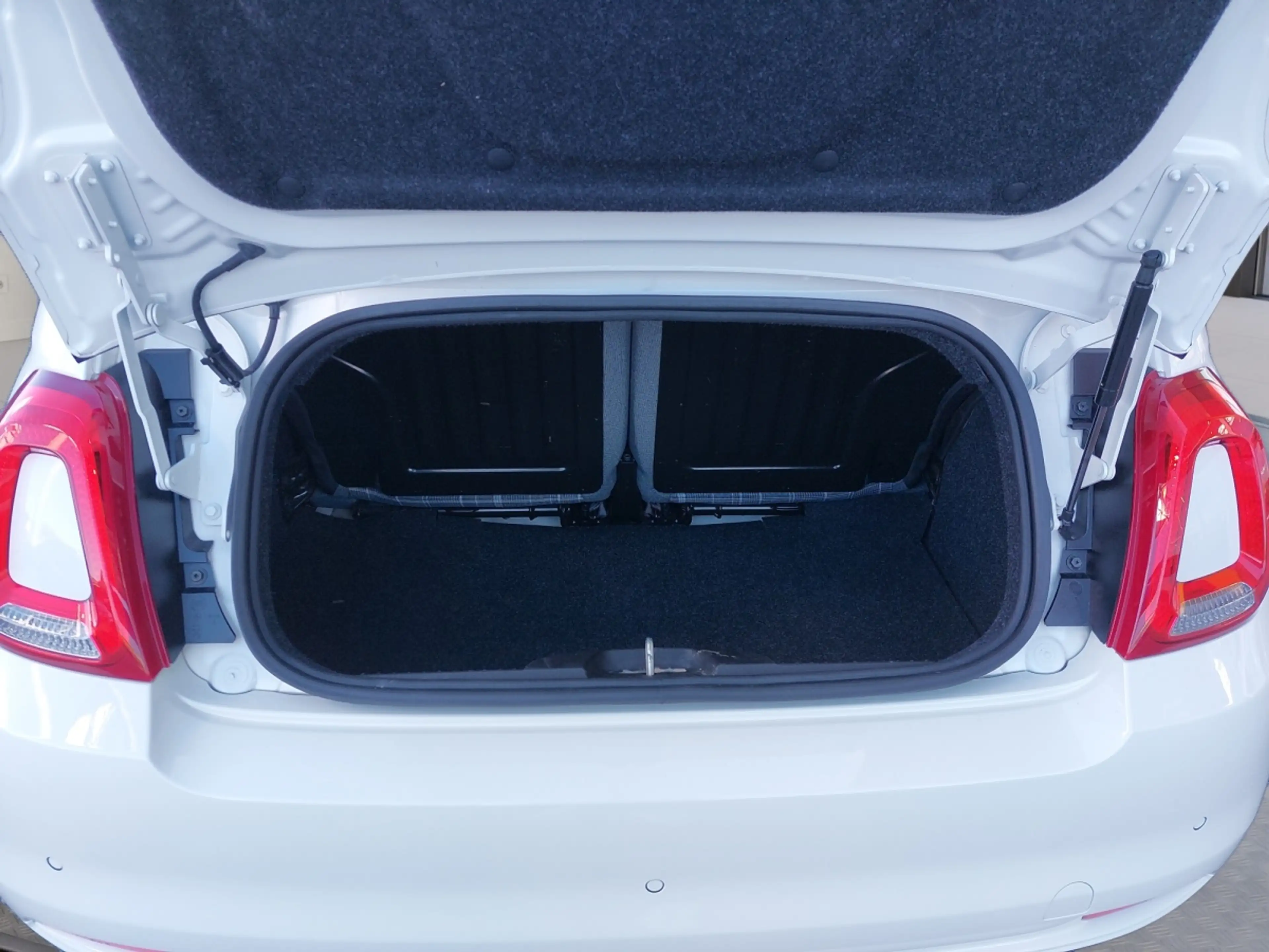Fiat 500C FireFly Hybrid 70 Lounge — photo 12