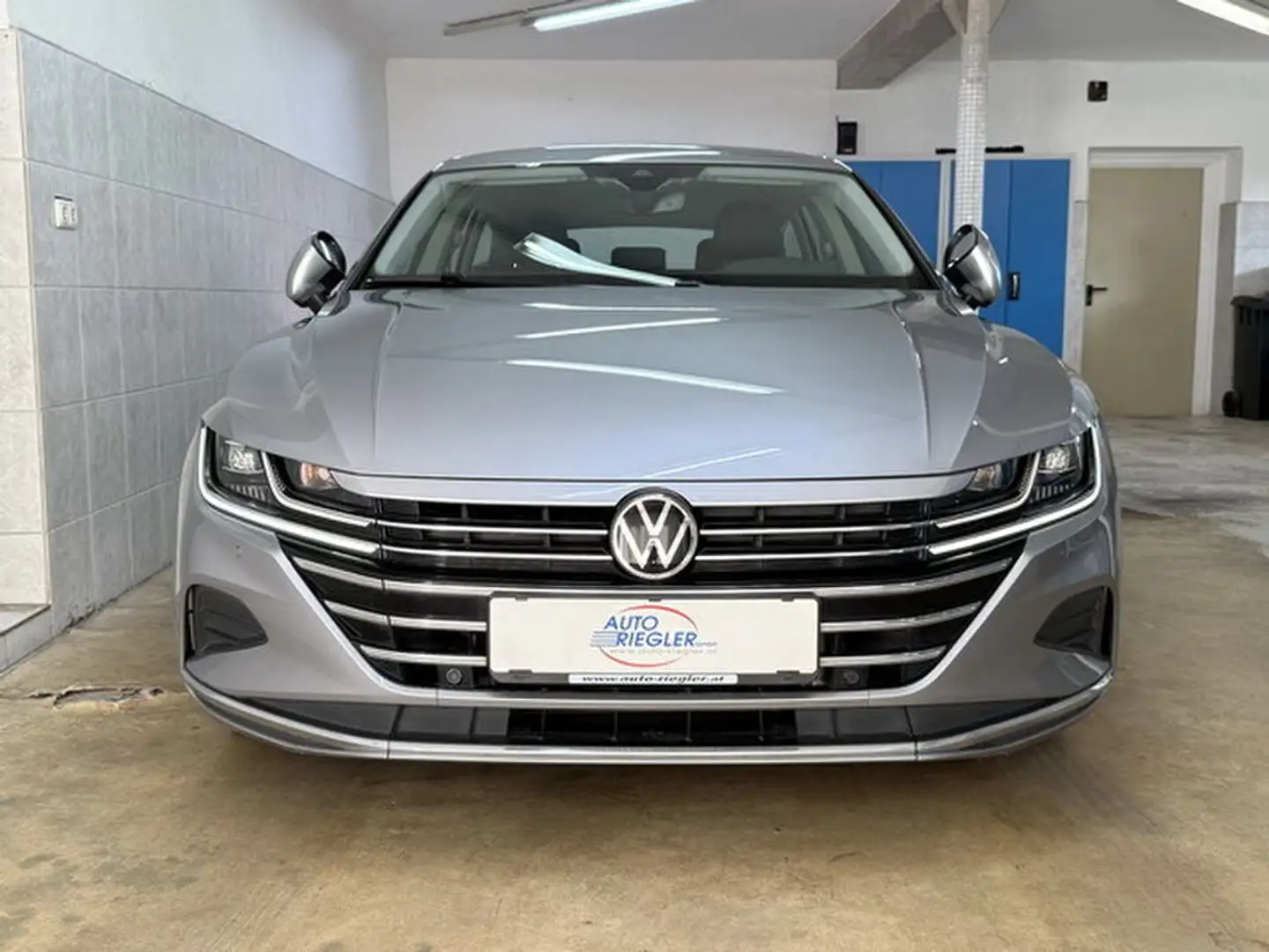 Volkswagen Arteon Elegance ''LED-Navi-Virtual-Leder-AHK-Alu18'' Silber - 2