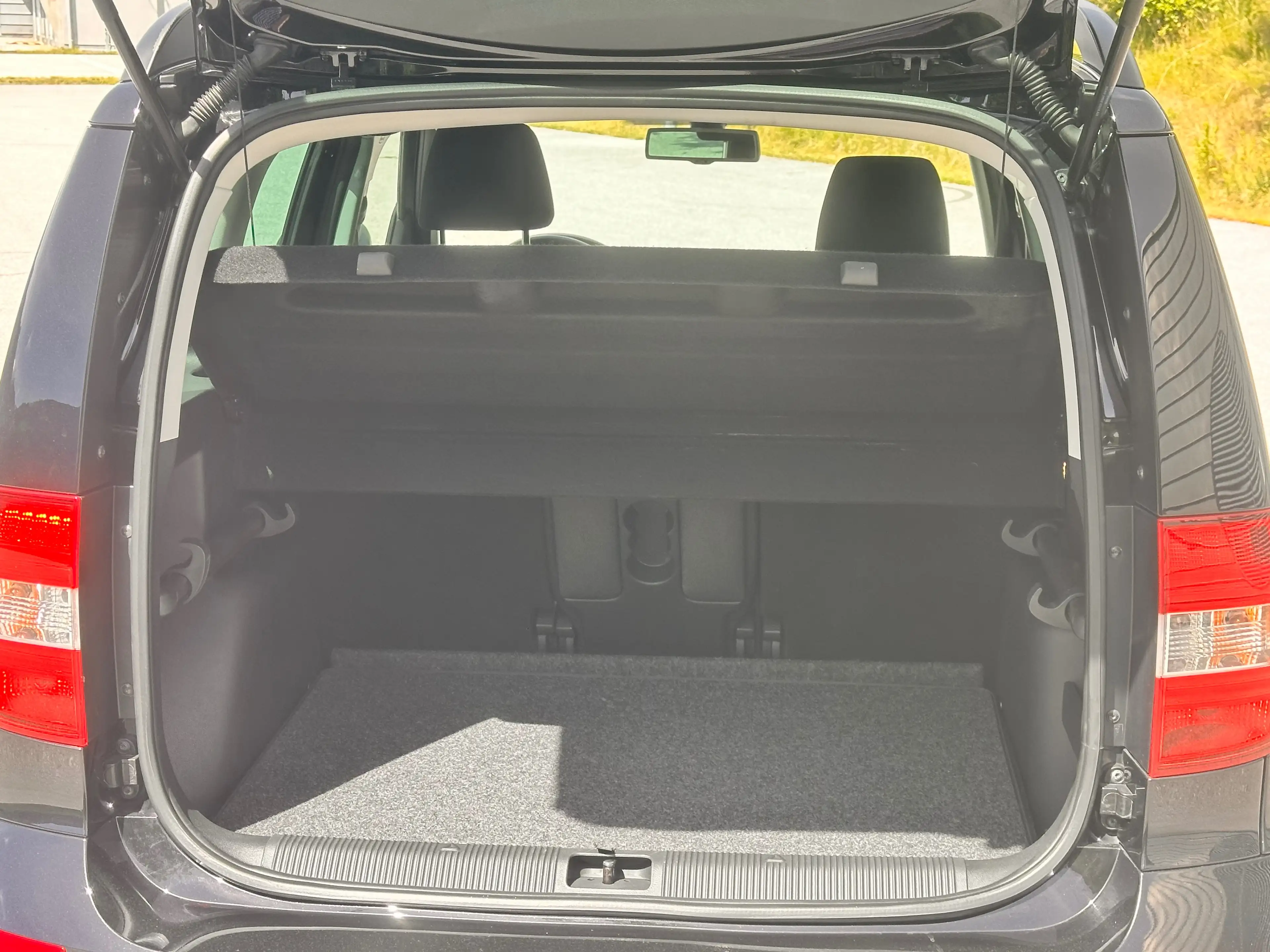 Skoda Yeti 2.0 TDI SCR Elegance Outdoor 4x4 / Klima / 135 tkm — photo 15