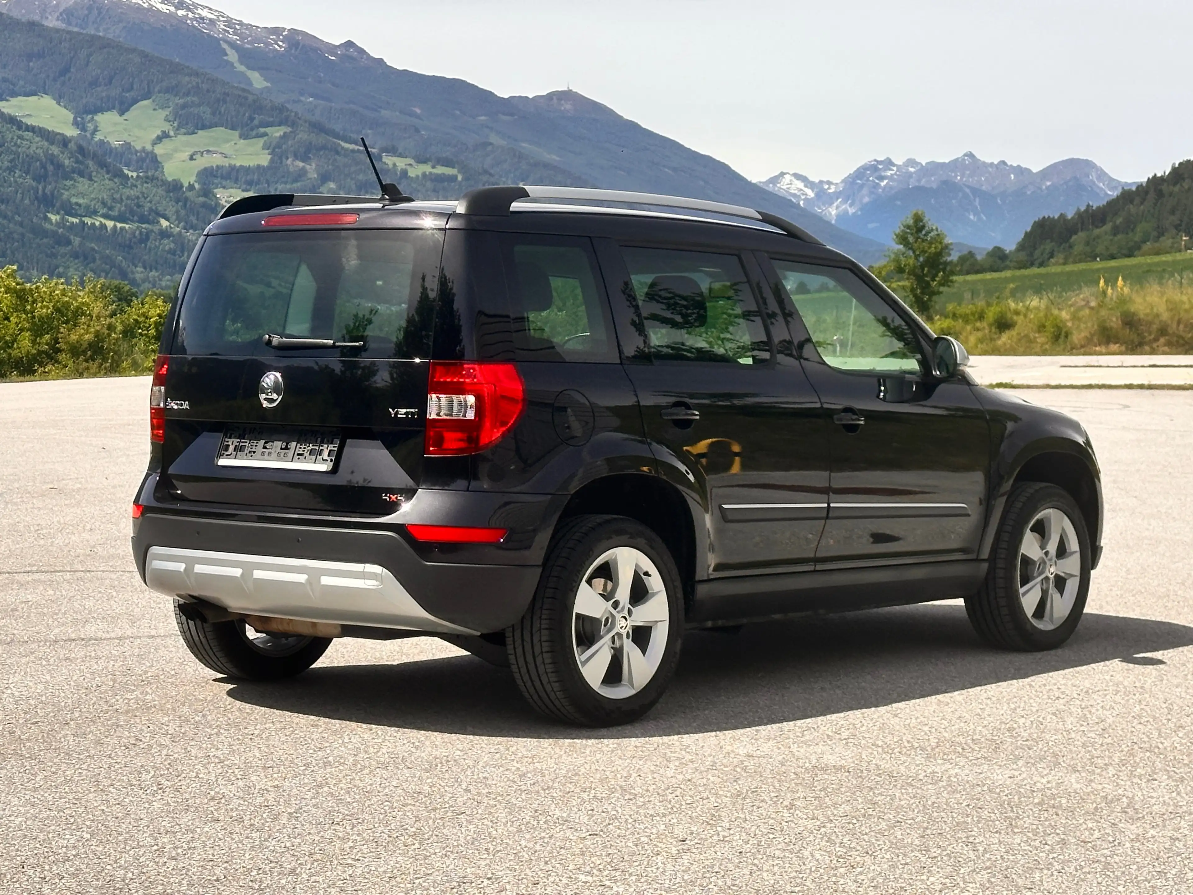 Skoda Yeti 2.0 TDI SCR Elegance Outdoor 4x4 / Klima / 135 tkm — photo 10