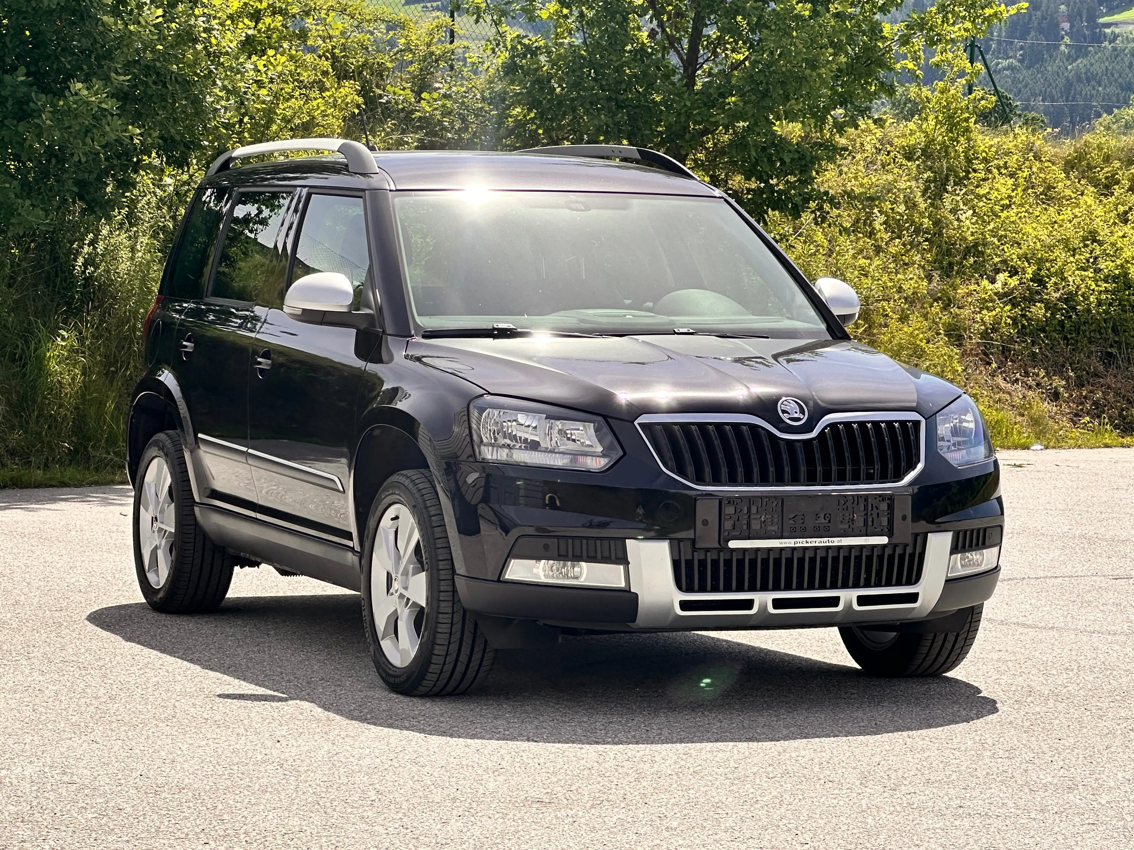 Skoda Yeti 2.0 TDI SCR Elegance Outdoor 4x4 / Klima / 135 tkm — photo 6