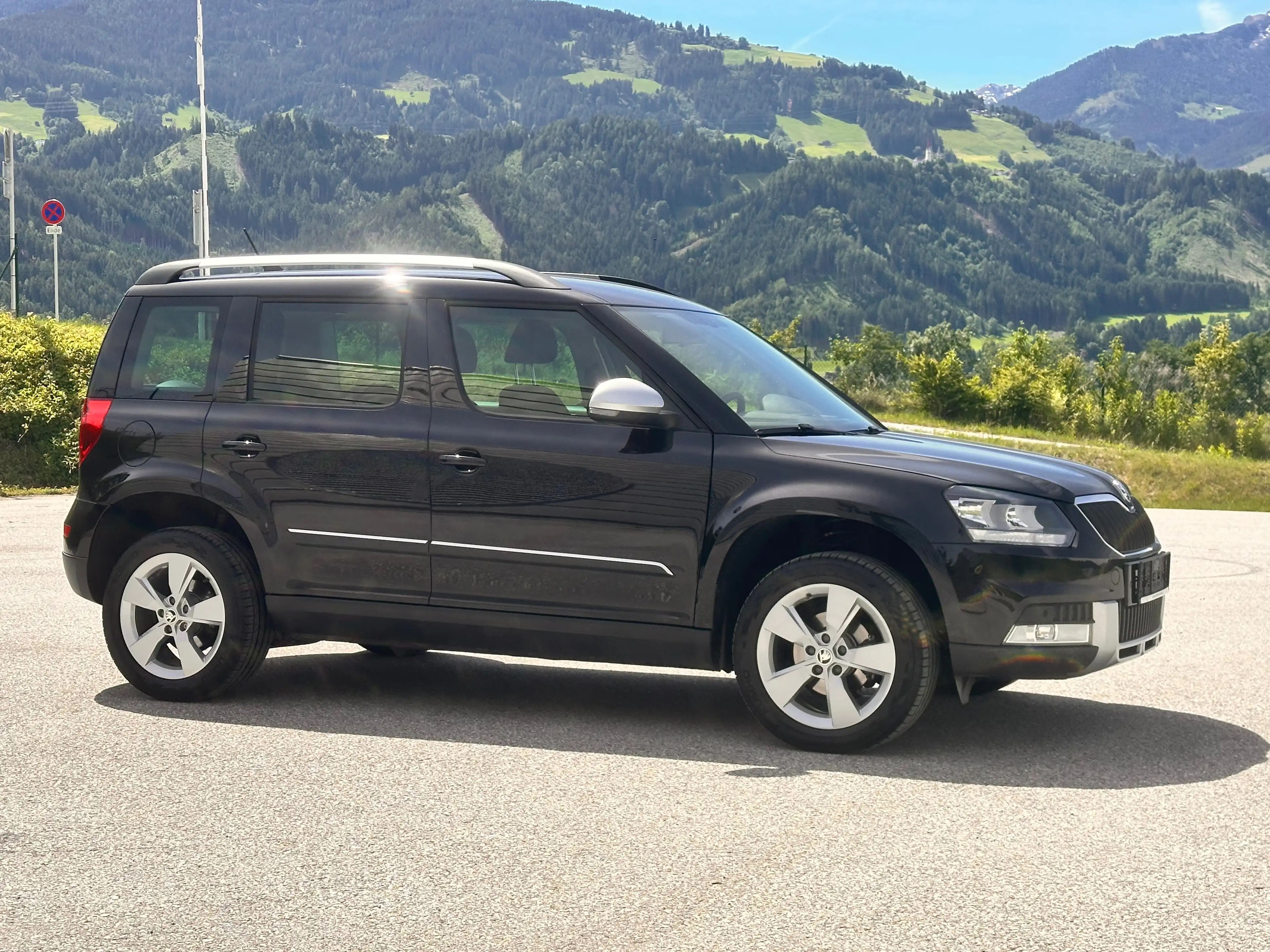 Skoda Yeti 2.0 TDI SCR Elegance Outdoor 4x4 / Klima / 135 tkm — photo 8