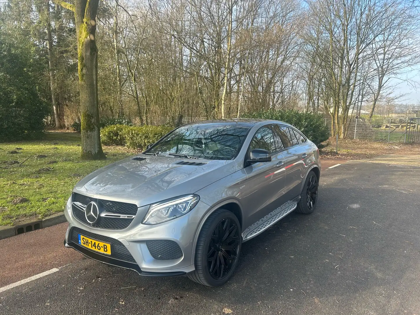 Mercedes-Benz GLE 450 AMG Gris - 1