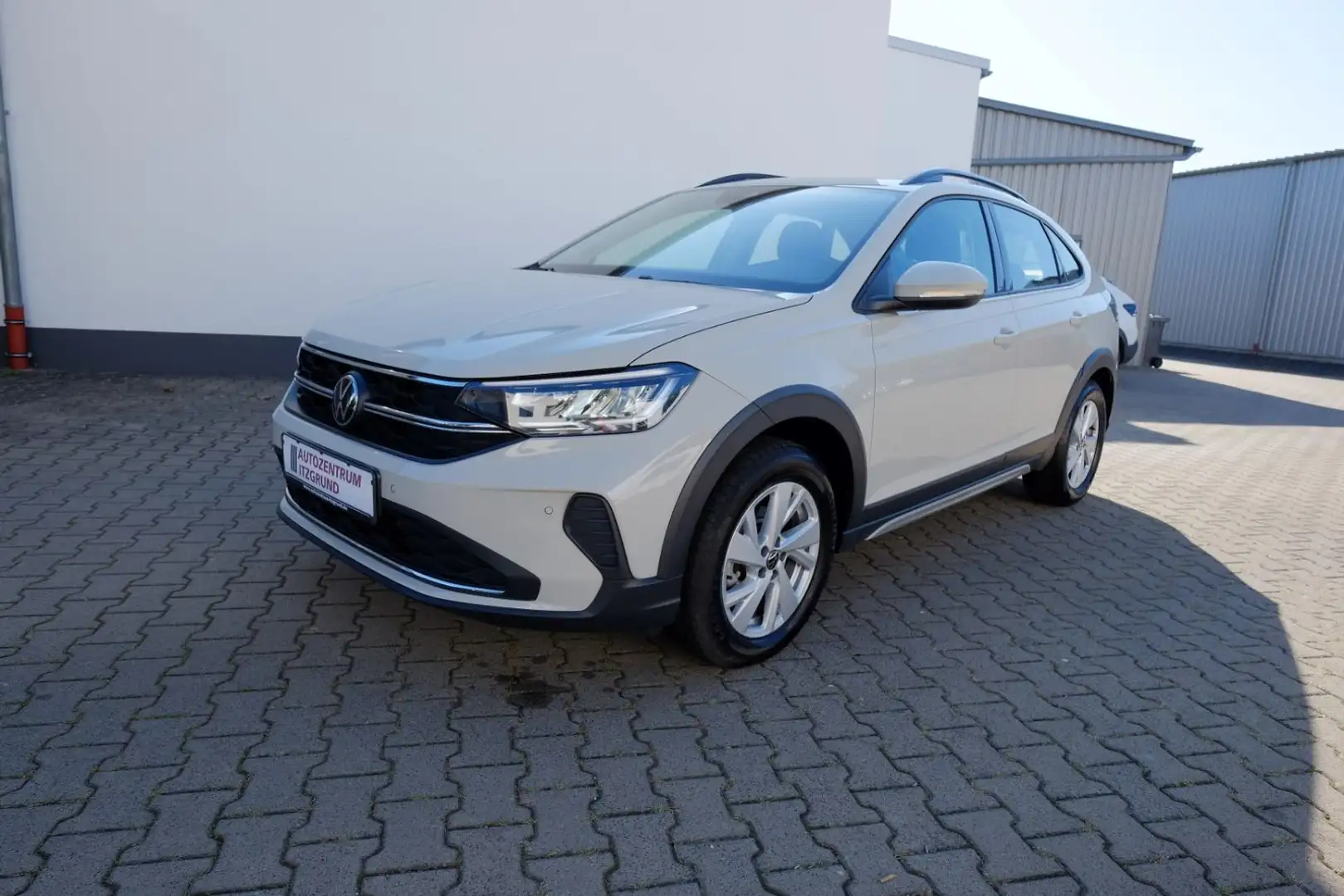 Volkswagen Taigo 1.0 TSI Life Nav/Kam/SHZ/AppC/LED/ACC Gris - 2