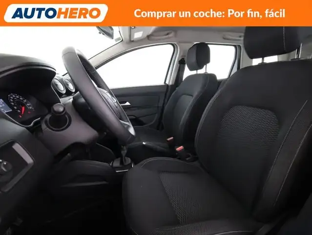 Dacia Duster view 11
