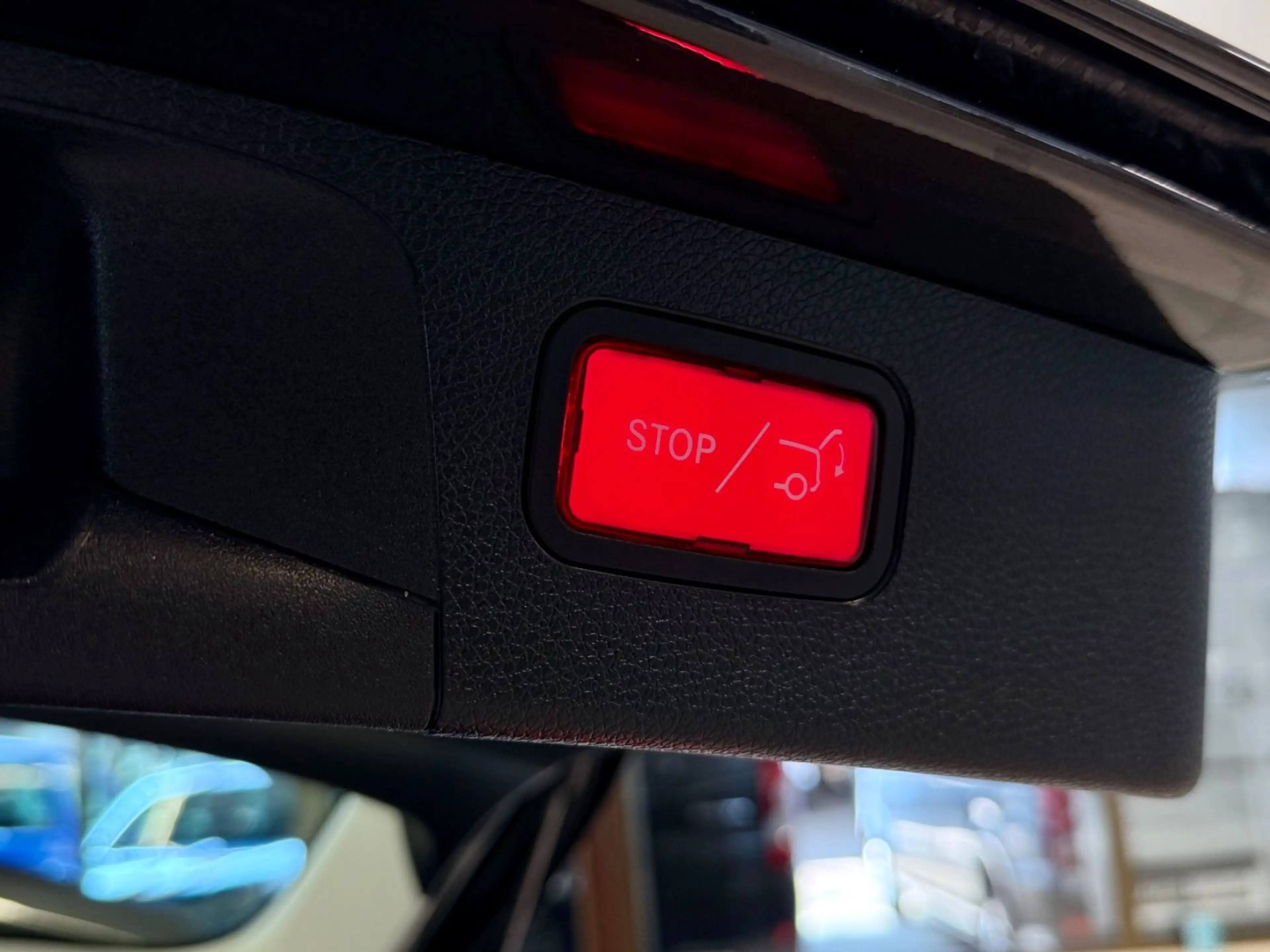 Mercedes-Benz E 220 d T 4M AUT AHK LEDER WIDE 360CAM SHZ LED — photo 10