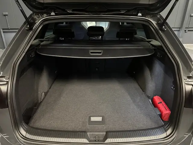Volkswagen Golf view 30