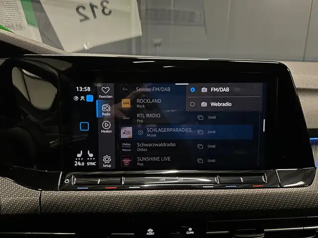 Volkswagen Golf view 27